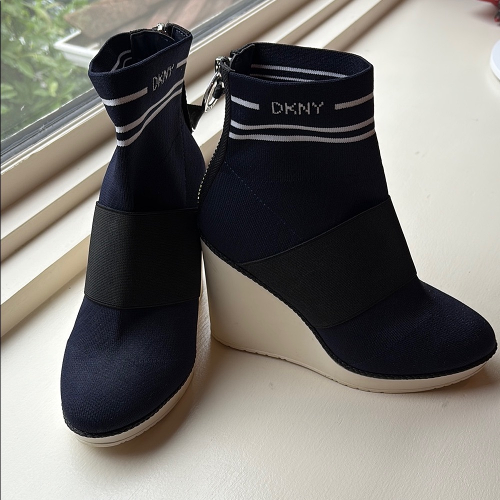 DKNY Women's Navy Wedge Ankle Boots